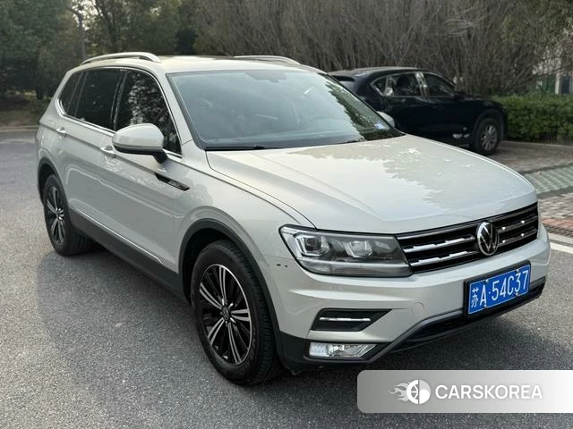 Volkswagen Tiguan L 2021 Шампань из Китая, фото 4