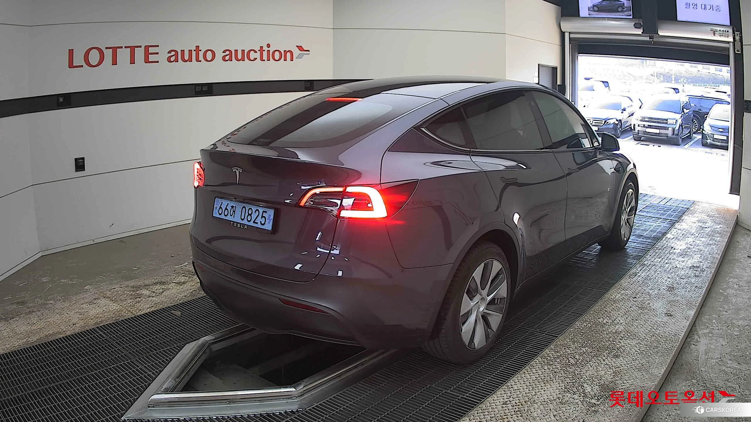 Tesla Model Y RWD id 3882118 из Кореи 31