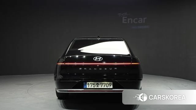 Hyundai Grandeur (GN7) id 4618185 из Кореи 14