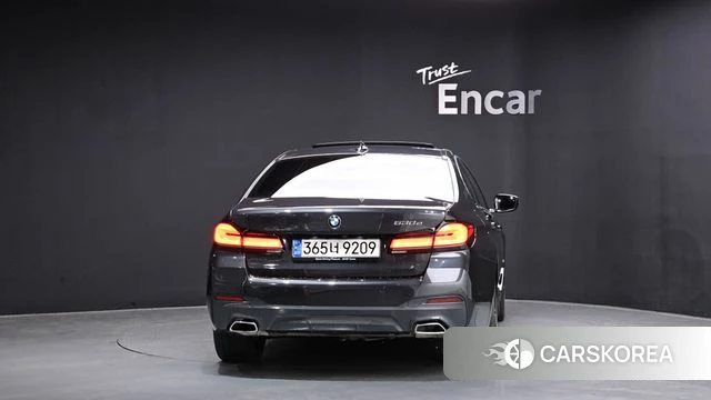 BMW 5 Series (G30) id 3813260 из Кореи 14