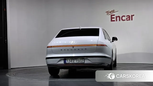 Hyundai Grandeur (GN7) id 3512268 из Кореи 14