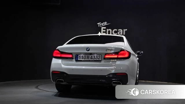 BMW 5 Series (G30) id 3799364 из Кореи 14