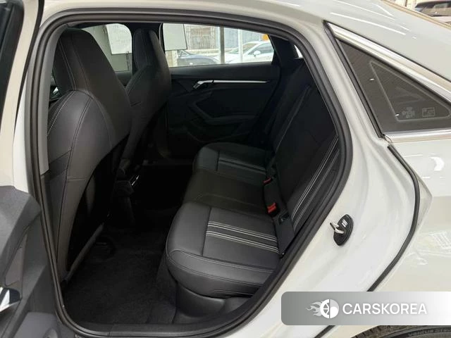 Audi A3 id 4359398 из Китая 17
