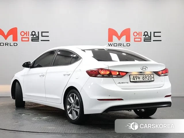Hyundai Avante AD id 3773165 из Кореи 14