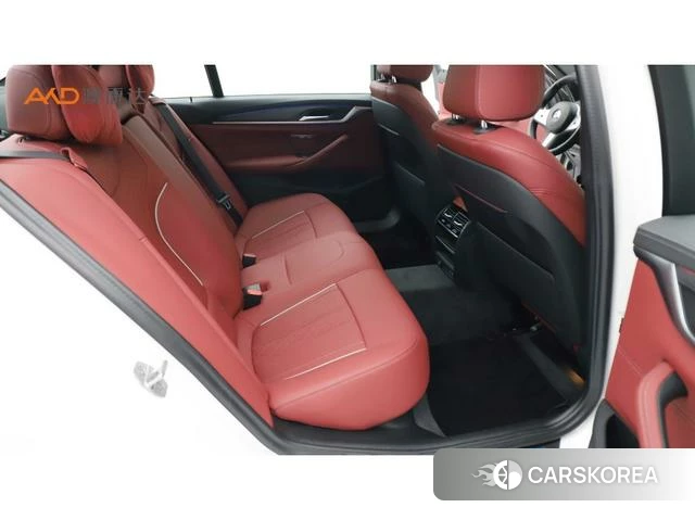 BMW 5 series 2024 Белый из Китая, фото 4