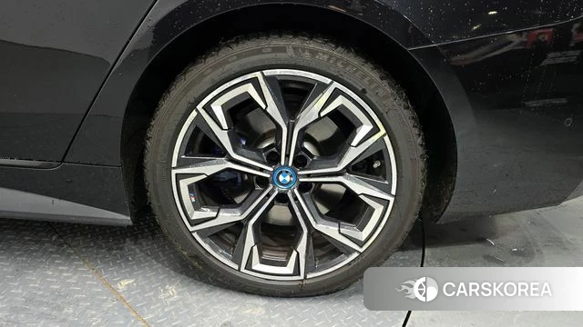 BMW i4 id 4354245 из Кореи 31