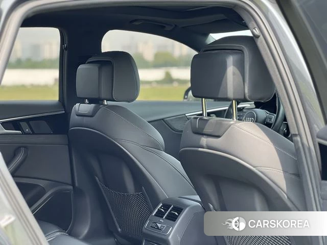 Audi A4L id 4301453 из Китая 11