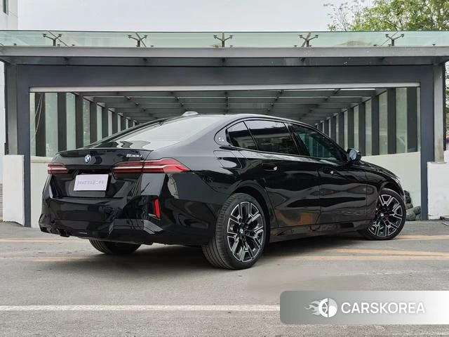 BMW 5 series id 4260428 из Китая 7