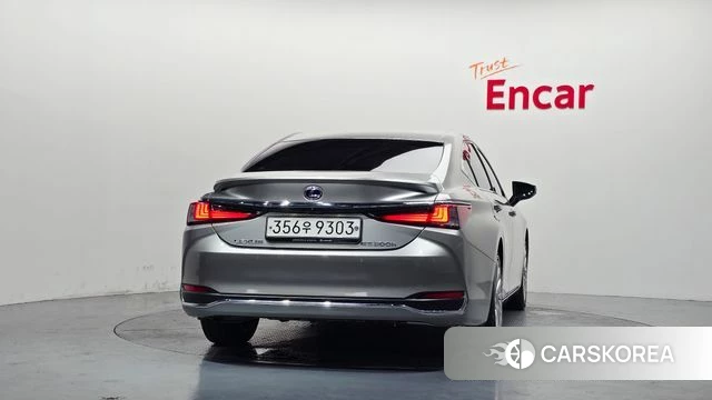 Lexus ES300h 7th generation id 4688927 из Кореи 28