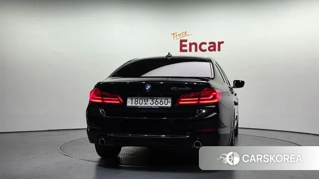 BMW 5 Series (G30) id 3530690 из Кореи 14