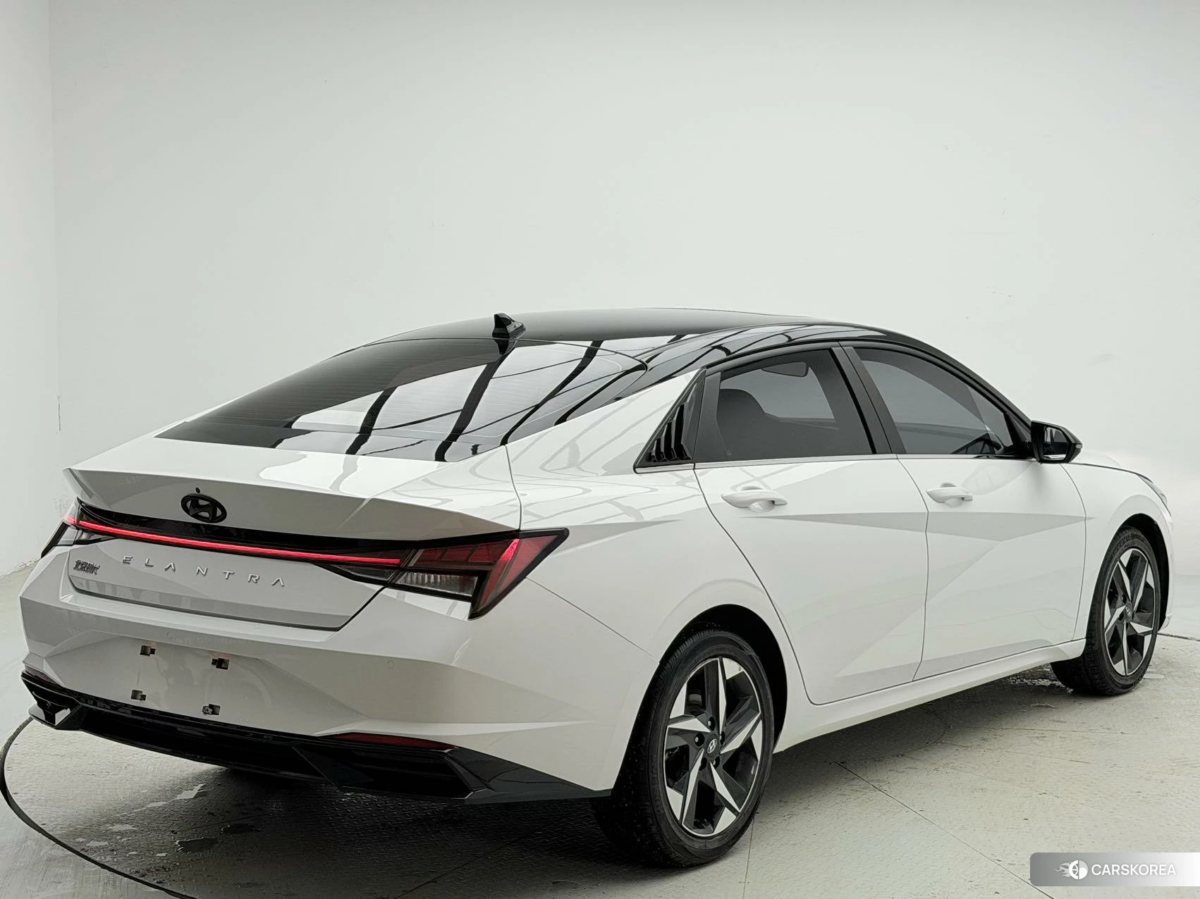 Hyundai Elantra id 4461446 из Китая 8