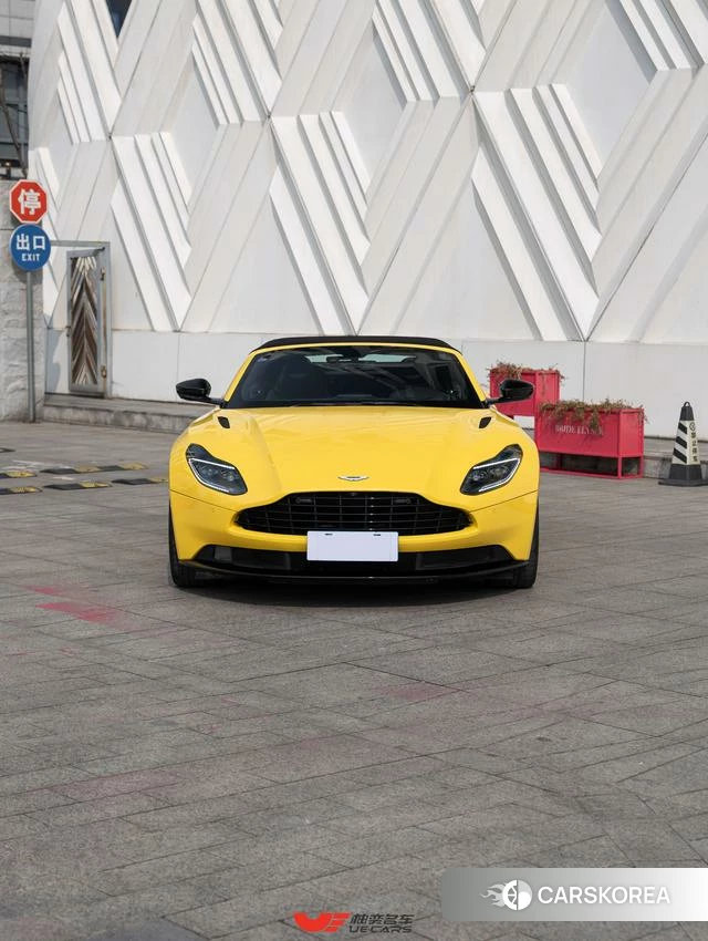Aston Martin DB11 id 4239393 из Китая 14