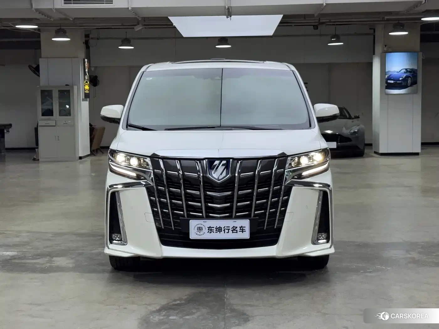 Toyota Elfa id 4578174 из Китая 21