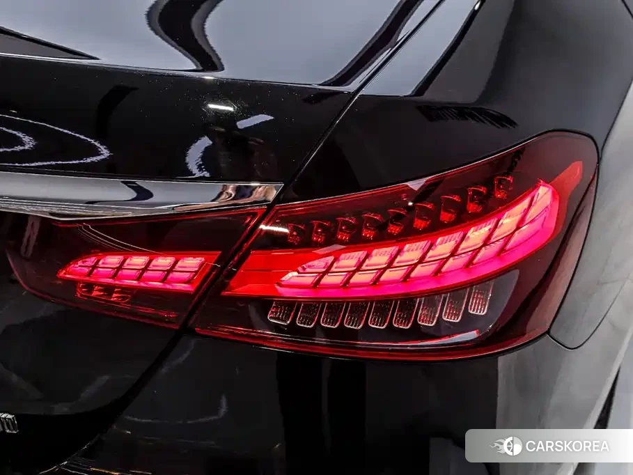 Mercedes-Benz E-Class id 4634719 из Китая 28