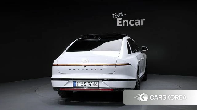 Hyundai Grandeur Hybrid (GN7) id 3940520 из Кореи 14