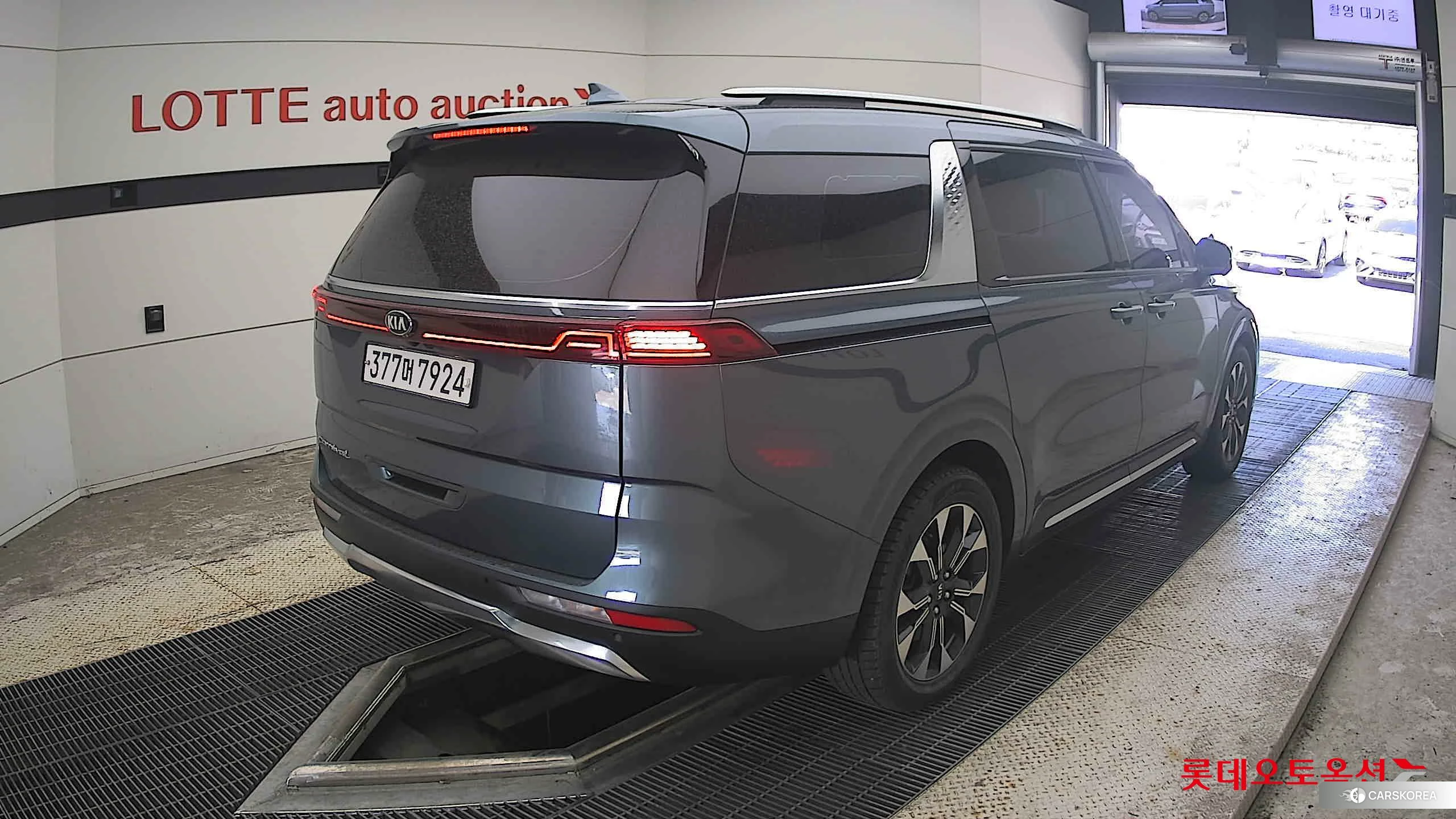 Kia Carnival id 4902474 из Кореи 32
