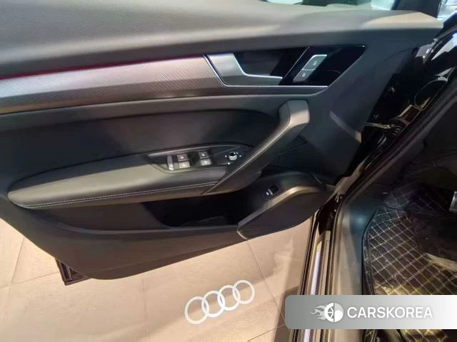 Audi Q5L id 4336236 из Китая 12