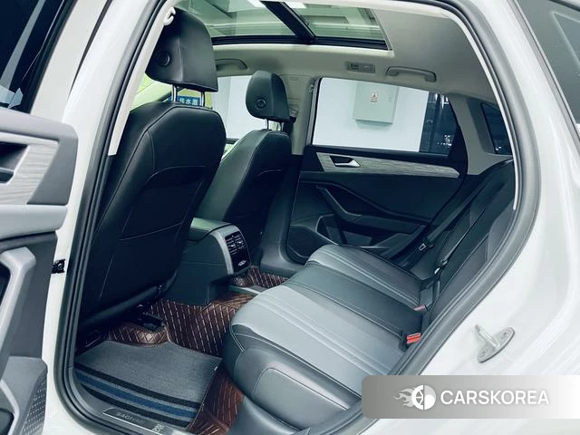 Volkswagen Sagitar id 4190451 из Китая 15