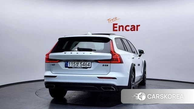 Volvo V60 Cross-Country 2nd Generation id 4019043 из Кореи 14