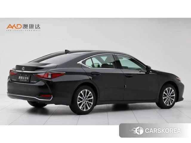 Lexus ES 2023 Черный из Китая, фото 4