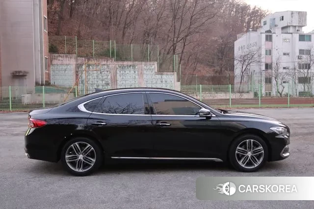 Hyundai Grandeur IG id 2331565 из Кореи 14