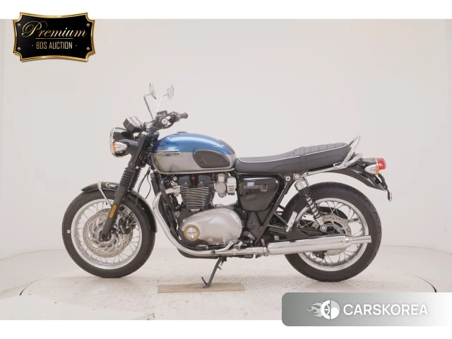 Triumph BONNEVILLE T120 2022 из Японии