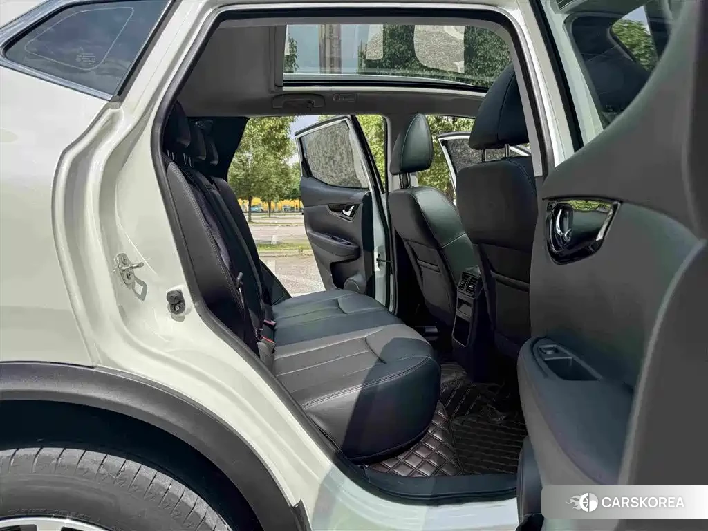 Nissan Qashqai id 4654988 из Китая 31