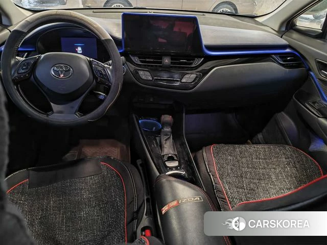 Toyota C-HR 2023 Белый из Китая, фото 4