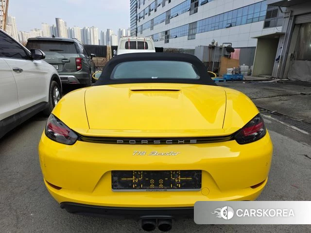 Porsche 718 Boxster 2022 Желтый из Кореи, фото 5