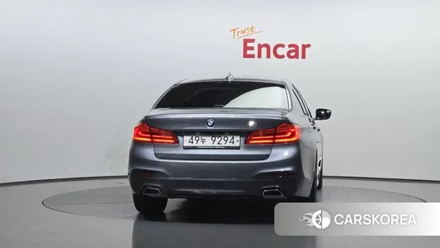 BMW 5 Series (G30) id 3368576 из Кореи 14