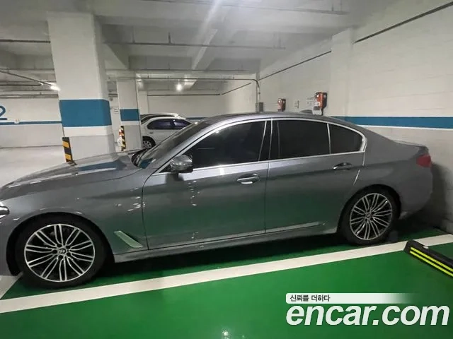 BMW 5 Series (G30) 2019 Цвет галактики из Кореи, фото 4