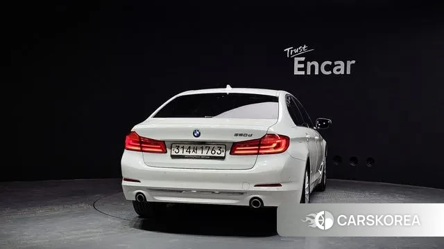 BMW 5 Series (G30) id 3626457 из Кореи 14