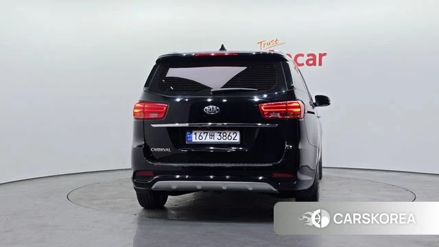 Kia The New Carnival id 3819964 из Кореи 14