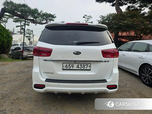 Kia The New Carnival id 4849854 из Кореи 11