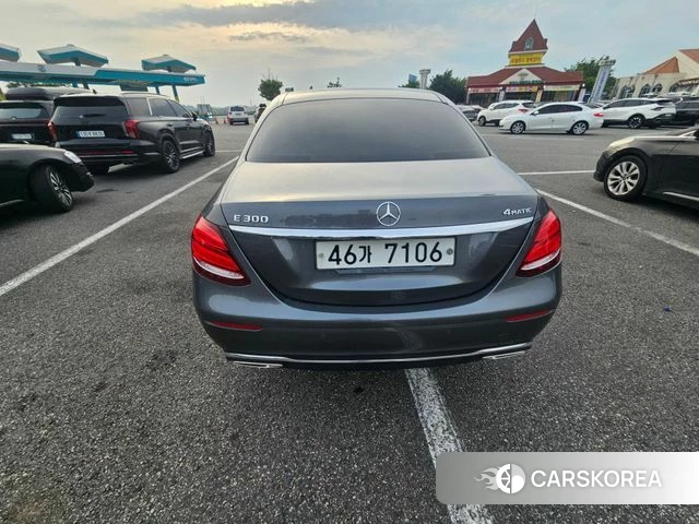 Mercedes-Benz E-Class W213 2018 Серый из Кореи, фото 4