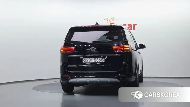 Kia The New Carnival id 3013332 из Кореи 14