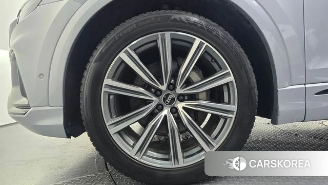 Audi Q8 (4M) id 4476202 из Кореи 26