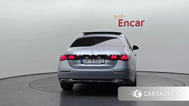 Mercedes-Benz E-Class W214 id 4421480 из Кореи 14
