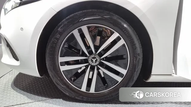 Mercedes-Benz A-Class W177 id 3394444 из Кореи 14