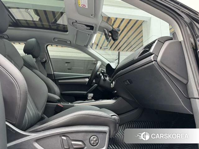 Audi Q5L id 4261317 из Китая 19