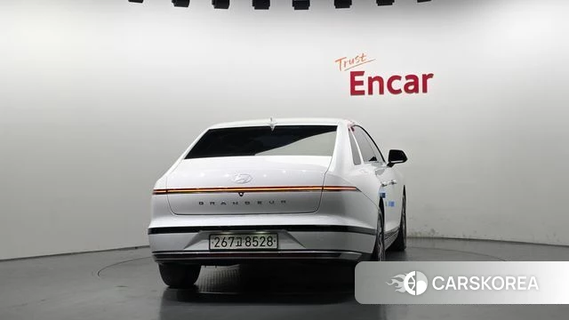 Hyundai Grandeur (GN7) id 4893454 из Кореи 28