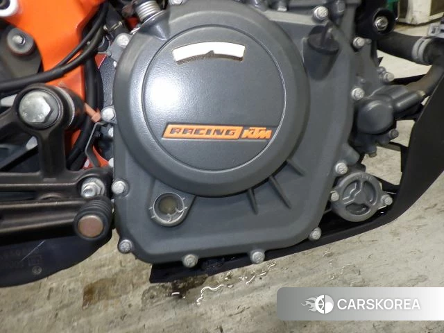 Engine photo