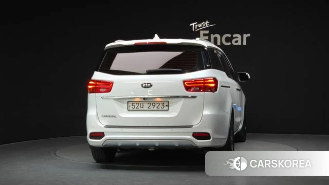 Kia The New Carnival id 4698828 из Кореи 23