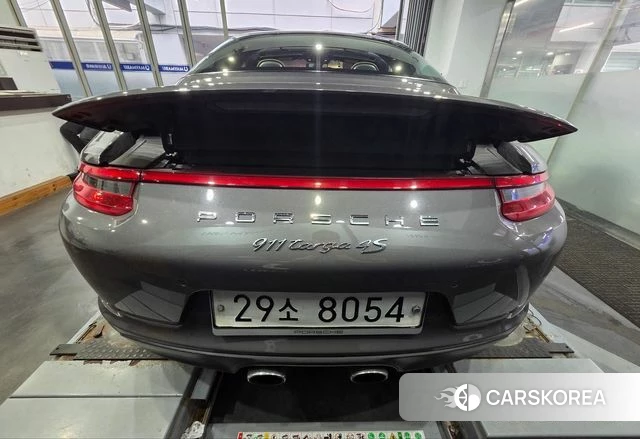 Porsche 911(992) id 4563378 из Кореи 14