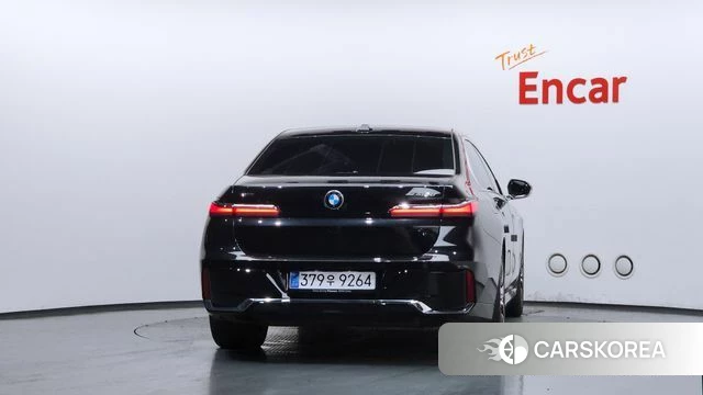BMW 7 Series (G70) id 4669939 из Кореи 14
