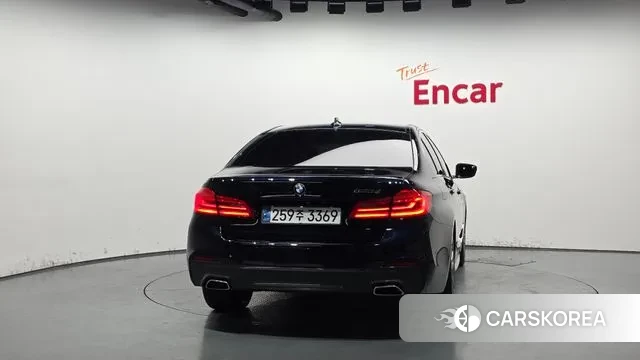 BMW 5 Series (G30) id 3460251 из Кореи 14