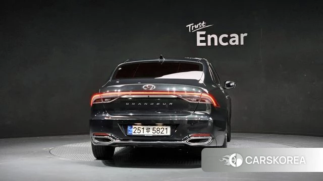 Hyundai The New Grandeur IG id 4402926 из Кореи 25