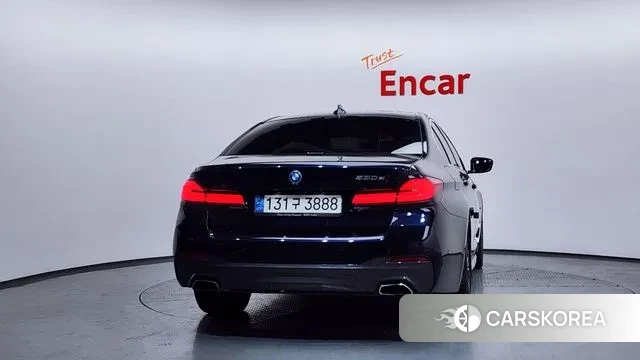 BMW 5 Series (G30) id 3701928 из Кореи 14