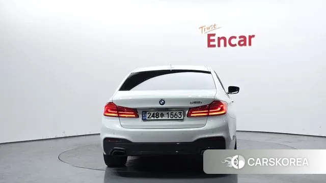 BMW 5 Series (G30) id 3540852 из Кореи 14