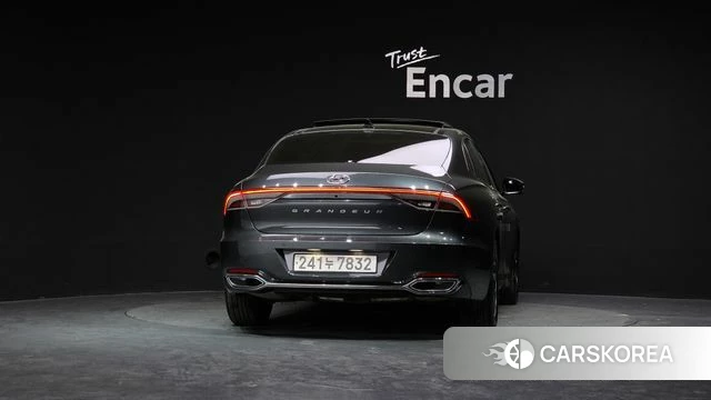 Hyundai The New Grandeur IG Hybrid id 4231387 из Кореи 24